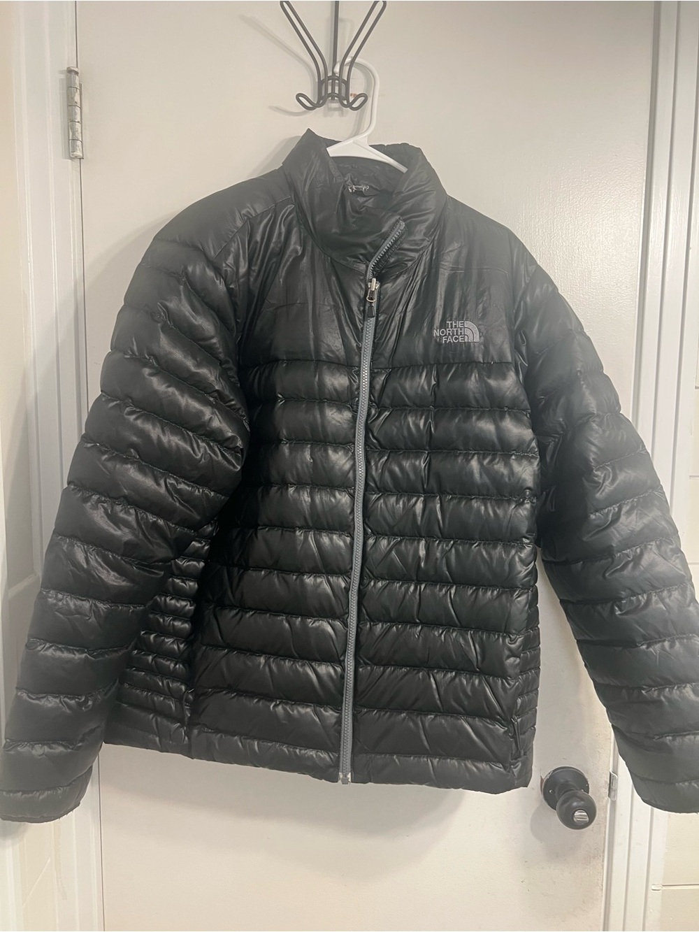 The North Face 550 men’s large Black Puffy Packable Down Jacket